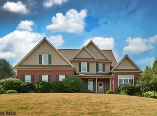 176 Skytop Ln, Port Matilda, PA 16870