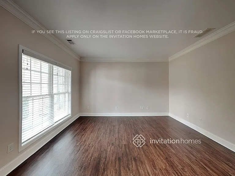 625 Excalibur Ct SE — Photo 21