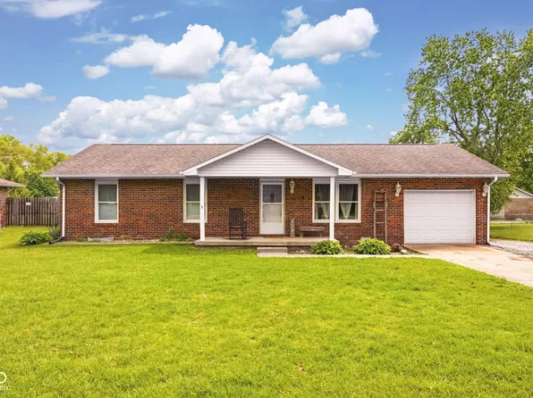 12473 S Hillview Rd, Columbus, IN 47201
