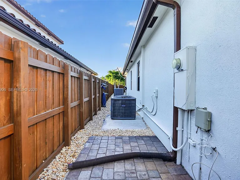 2371 SE 1st Ct — Photo 54