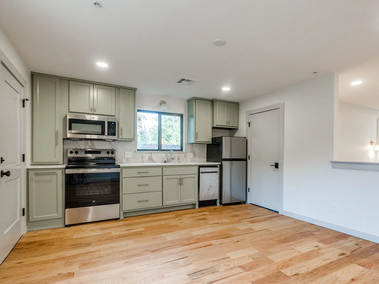 419 Northwest 25th Street - 1 — Photo 2