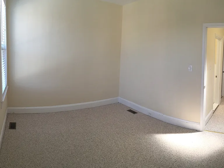 725 Grundy St — Photo 13