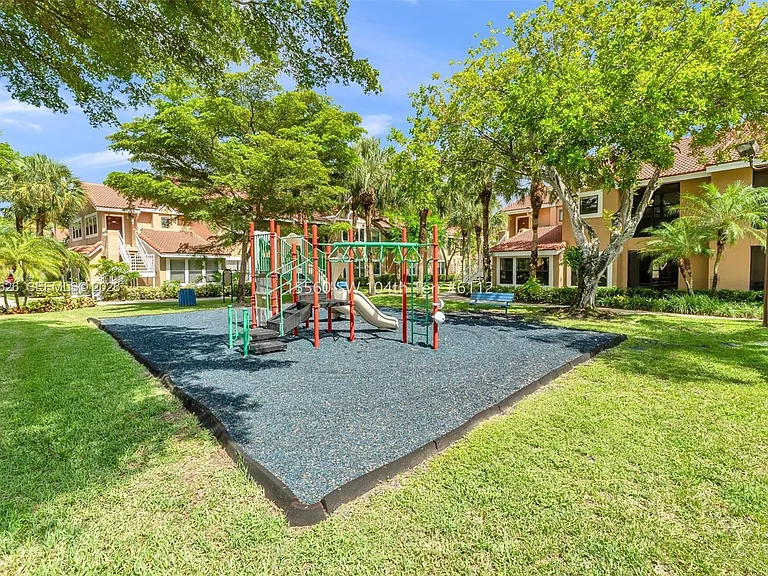 15560 SW 104th Ter #6112 — Photo 30