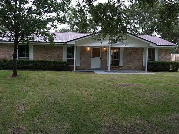 2nd image of 11119 Lakeside Cir