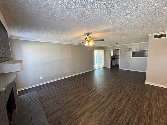4th image of 1200 Green Hill Dr