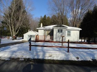 113 Waverly Ave, Medina, NY 14103