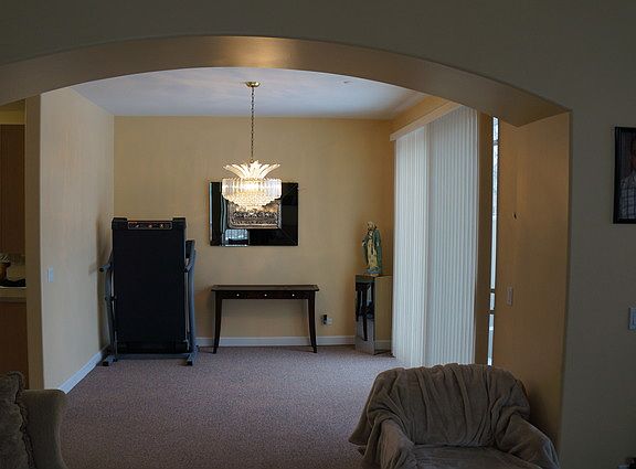 5th image of 9259 Nagle Ave #0
