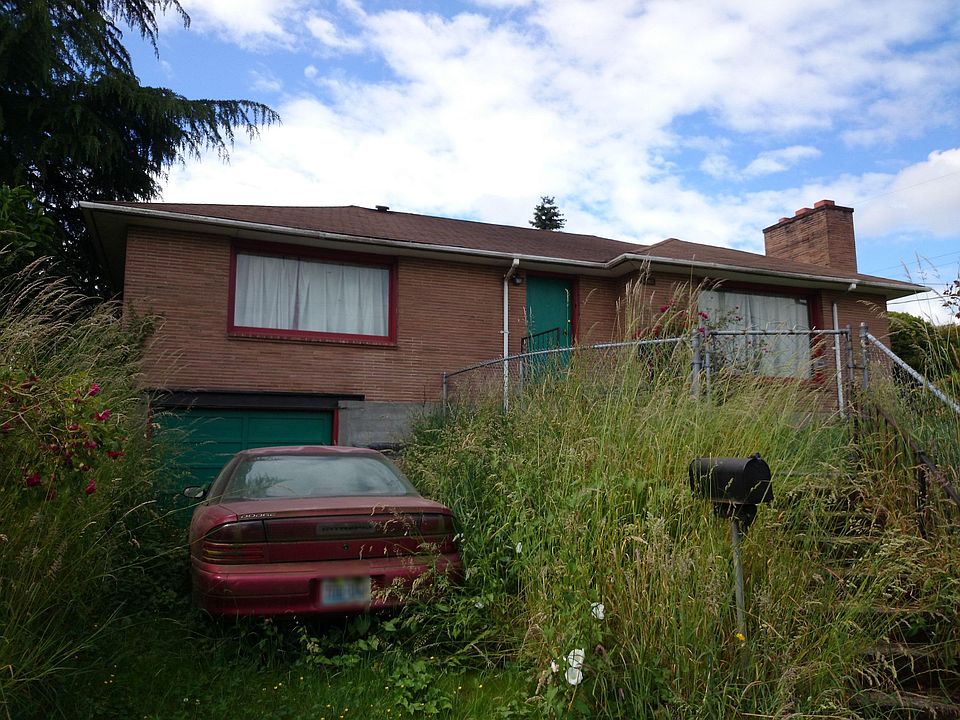 2nd image of 5605 S Roxbury St