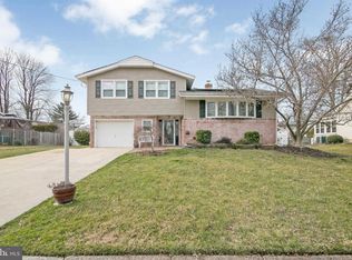 812 Johns Rd, Cherry Hill, NJ 08034