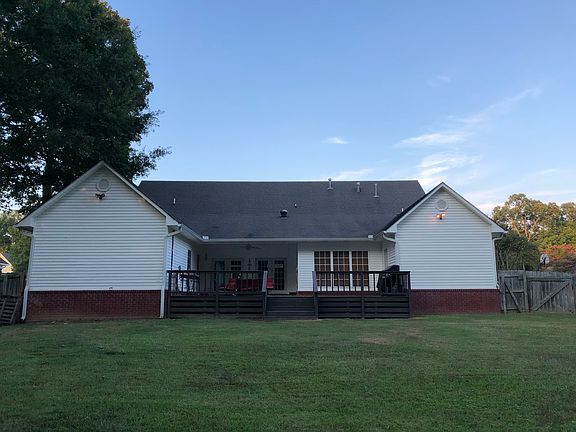 3rd image of 113 Woodberry Ct