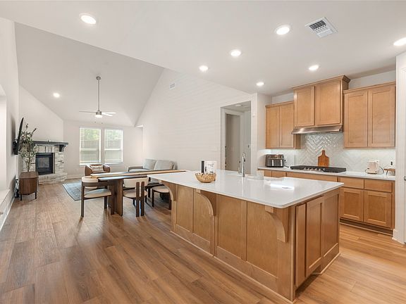 2nd image of 3906 Southbend Ct