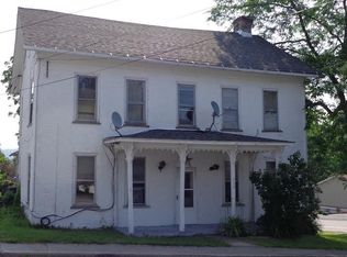 319 E Main St, Stoystown, PA 15563