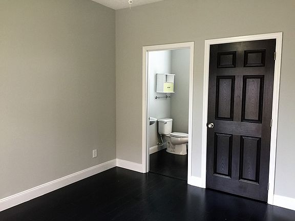 4th image of 3512 Peppervine Dr