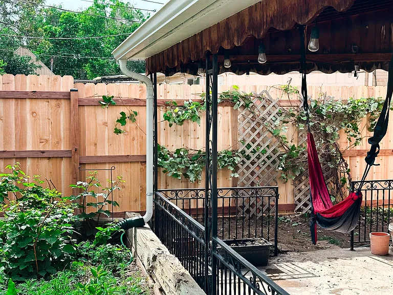 1314 W Gill Pl — Photo 13