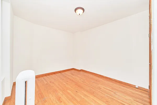 Rented by Living New York | media 8