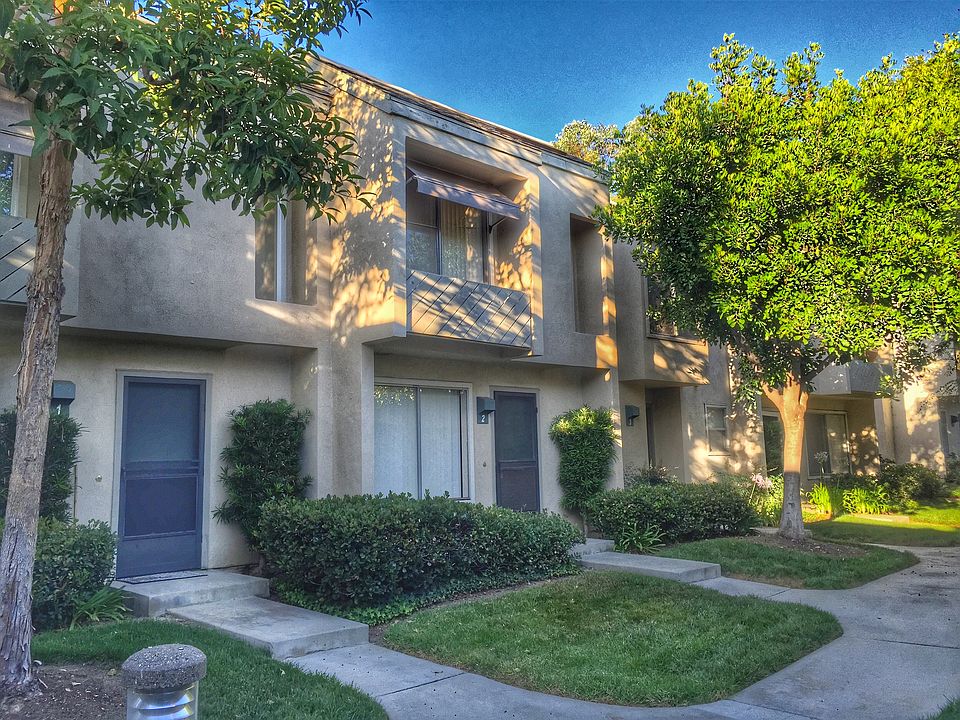 1st image of 307 N Singingwood St Unit 2