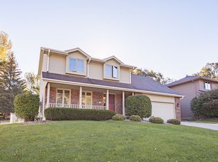 2801 68th St, Urbandale, IA 50322