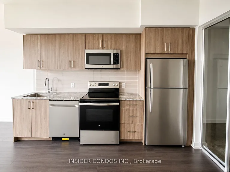 4010 Eglinton Ave W #428 — Photo 9