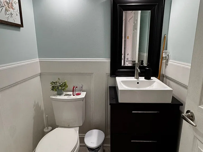 24 Viceroy Cres #MAIN — Photo 18