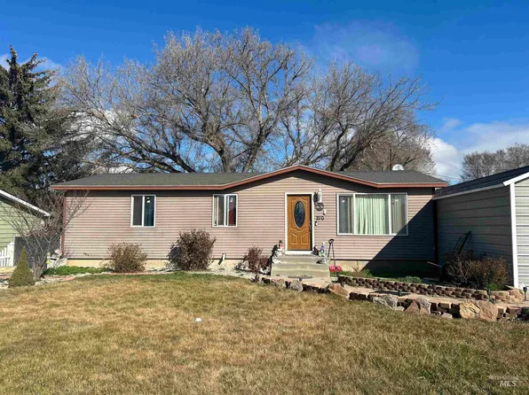 210 5th Ave E, Wendell, ID 83355