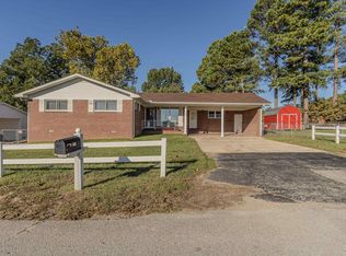 102 Magnolia Dr, Paragould, AR 72450