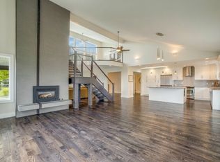 3137 Vector Dr, West Kelowna, BC V1Z 3B1
