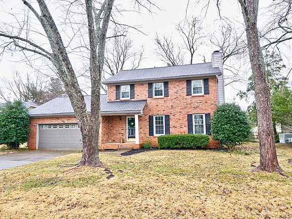 2nd image of 1418 Ashlawn Dr
