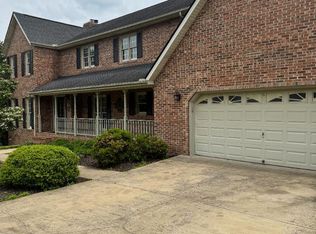 3507 Bondwood Cir, Johnson City, TN 37604