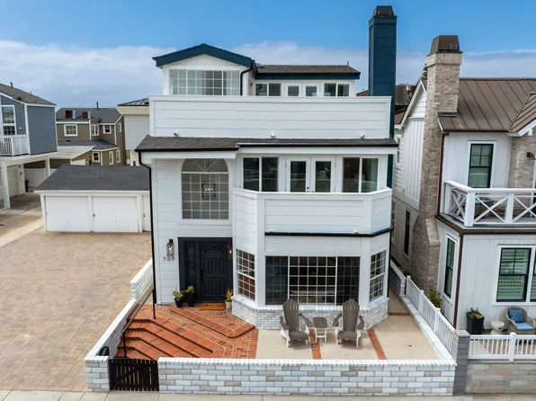 709 W Balboa Blvd, Newport Beach, CA 92661