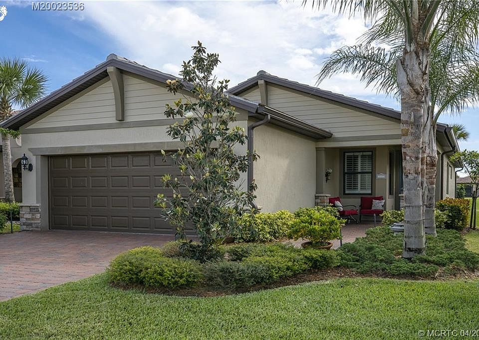 1st image of 541 SE Monet Dr