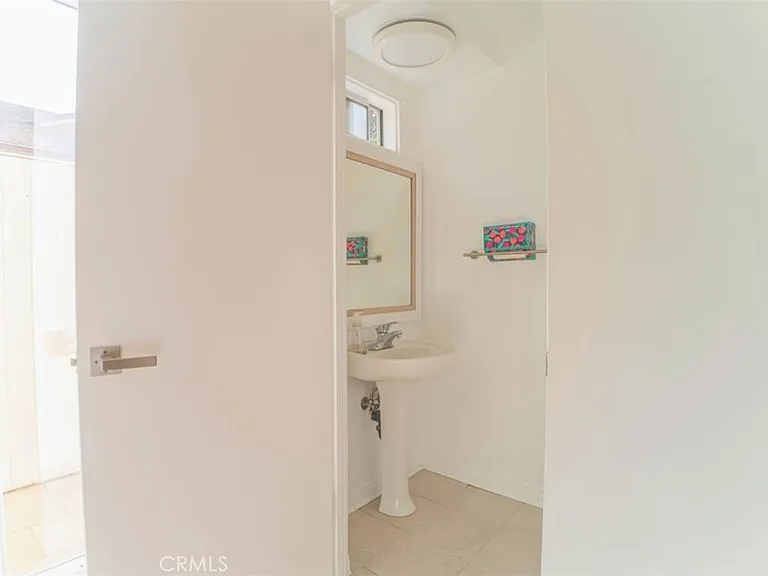 5179 Canoga Ave — Photo 10