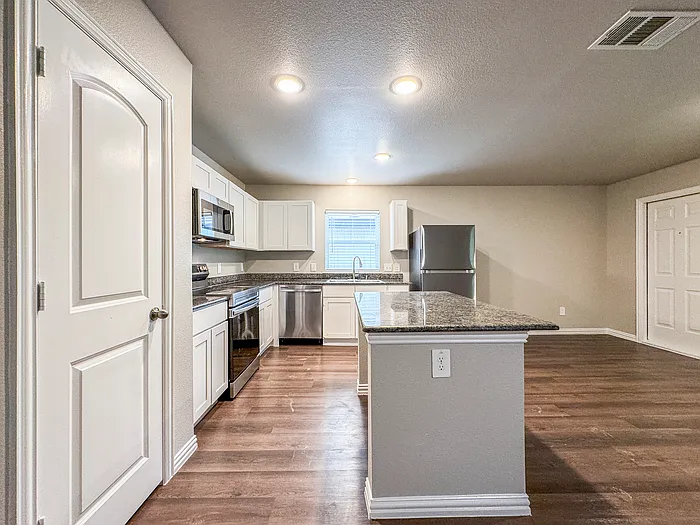 2222 Echo Lake Dr — Photo 6