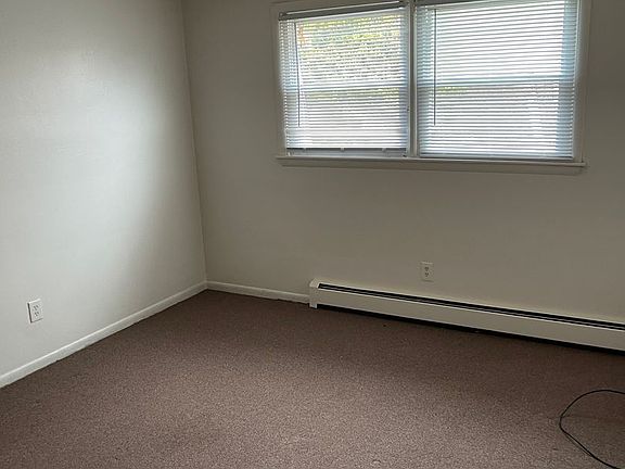 2nd image of 134 Lemans Dr APT 5