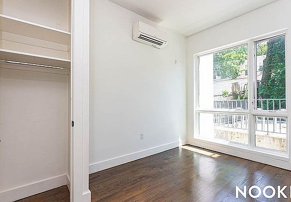 5th image of 1530 Putman Ave #1R