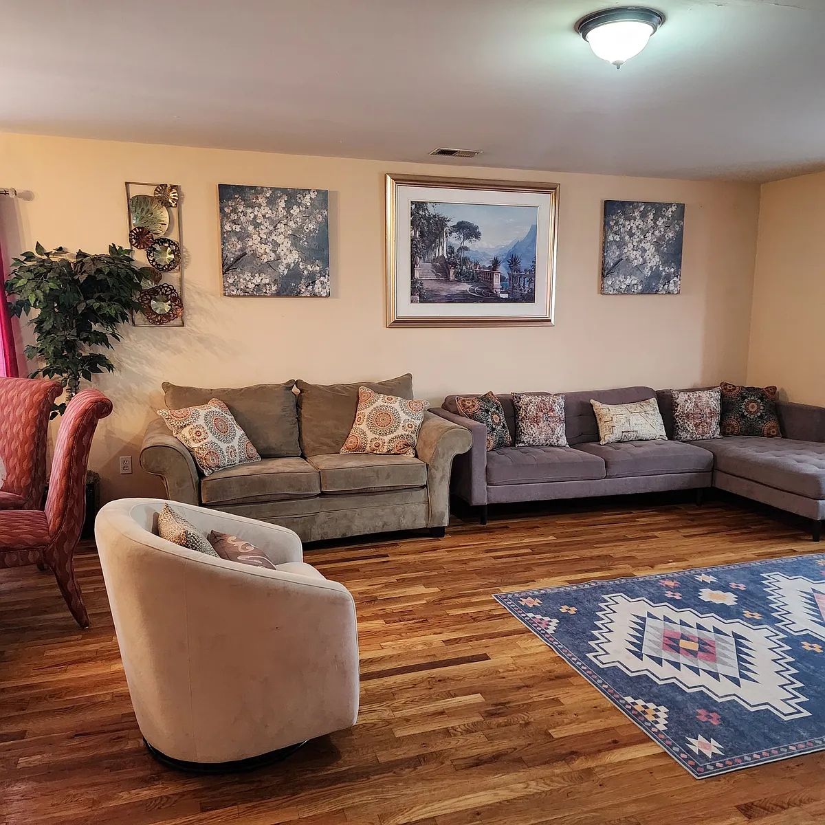 Building Photo - 212-214 Astor St #3