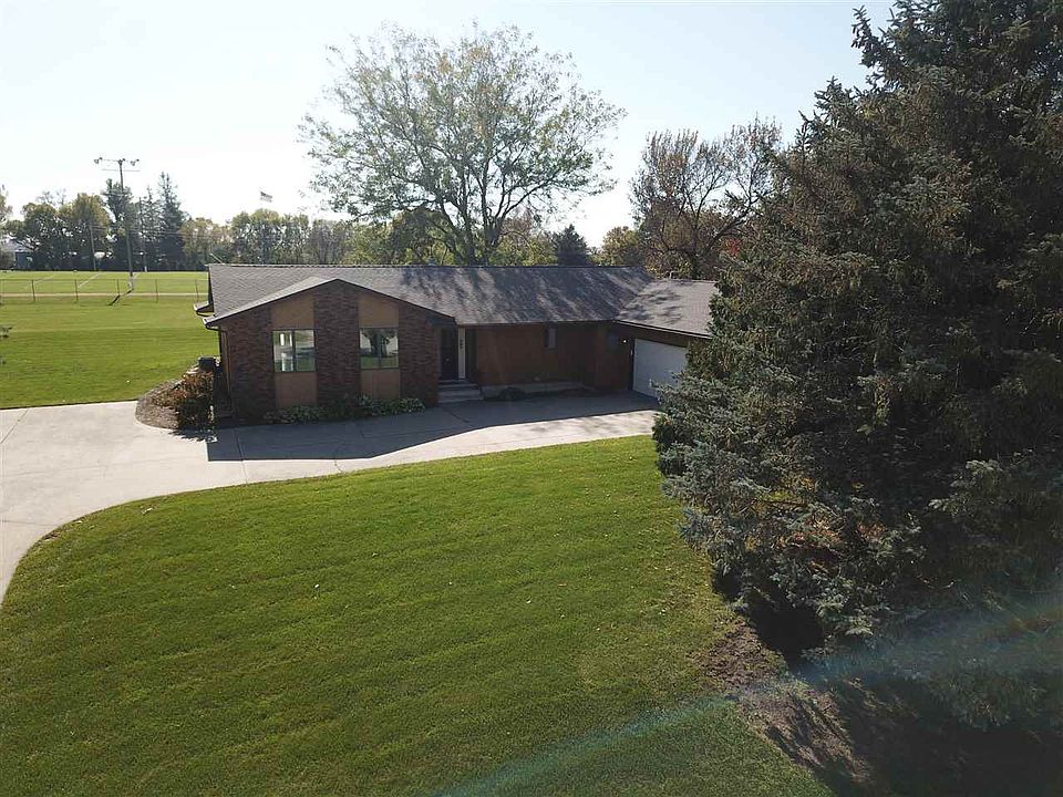 1st image of 1309 Circle Dr