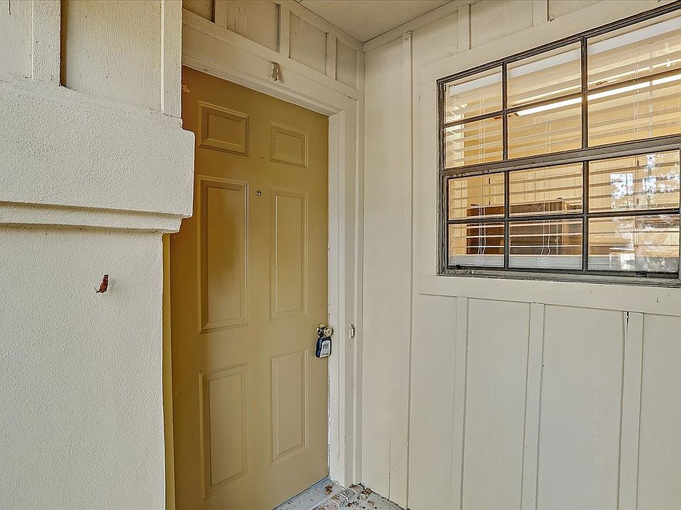 1st image of 121 Bent Creek Cir N