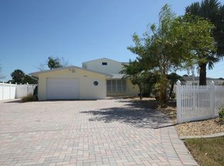 2120 Oyster Creek Dr, Englewood, FL 34224