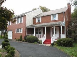 1892 Beulah Rd, Vienna, VA 22182