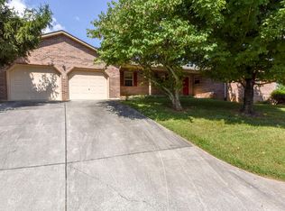 703 Stonecrest Dr, Maryville, TN 37804