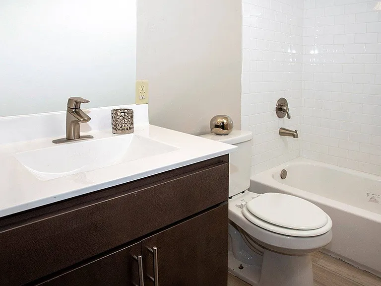 Ridgebrook Apartments — Photo 15