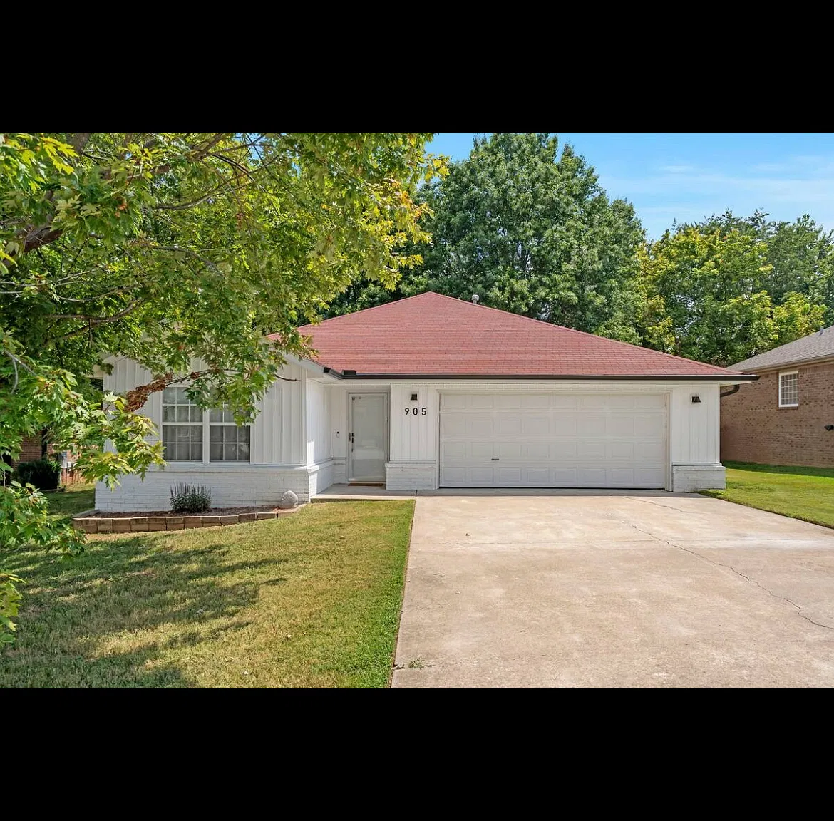 3 bed, 1460 sqft, $2,100 — Photo 1