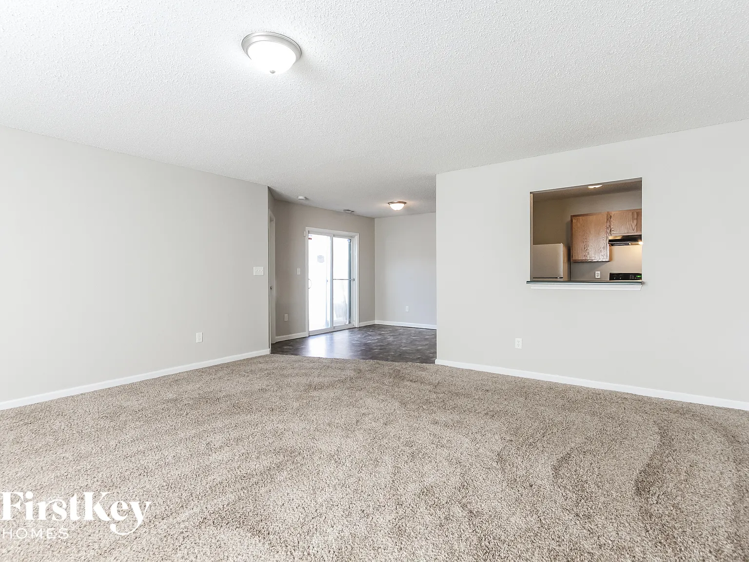 3 bed, 2.0 bath, 1192 sqft, $1,870 — Photo 2