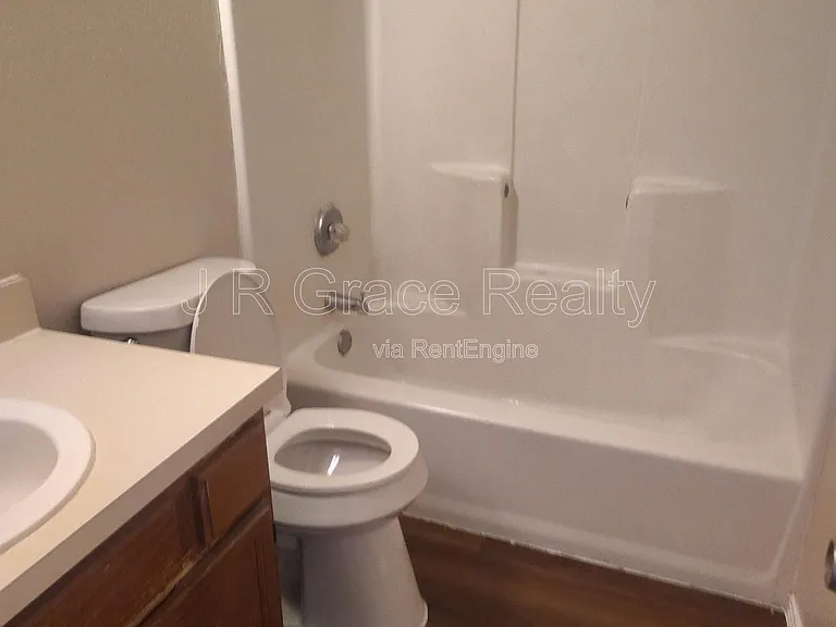 5947 Shadydell Dr — Photo 1