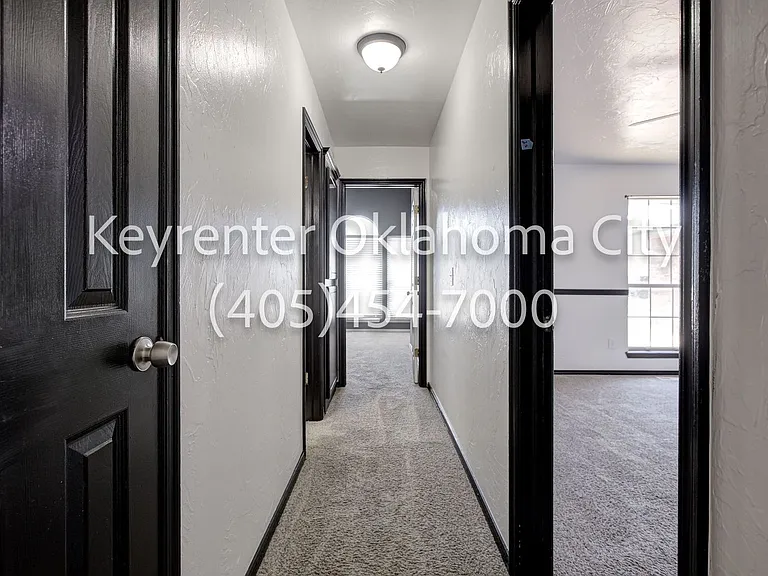12100 Blueway Ave — Photo 31