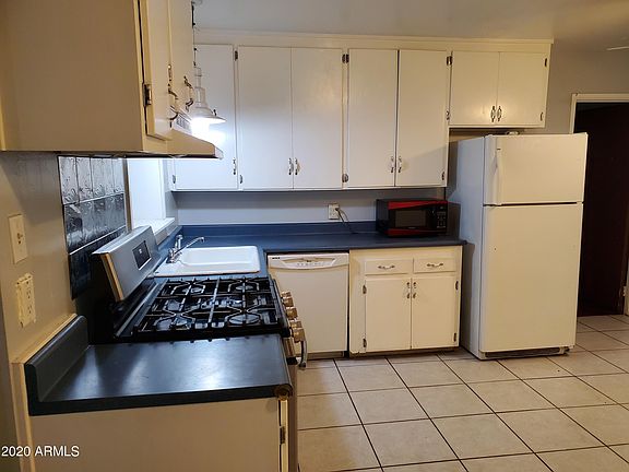 2nd image of 1143 E Palo Verde Dr