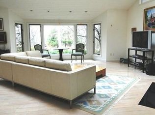 128 Baldpate Hill Rd, Newton, MA 02459