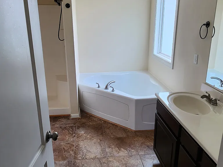 125 Bay Leaf Dr — Photo 22