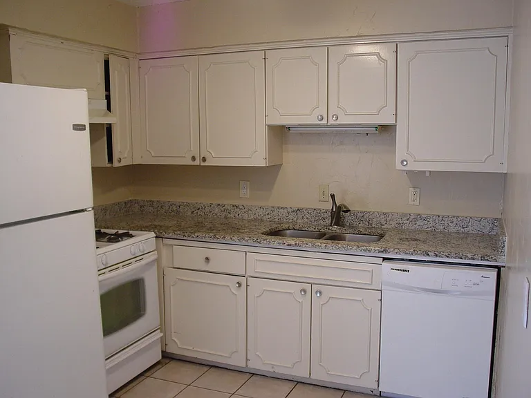 9828 Valley Meadow Ct — Photo 12