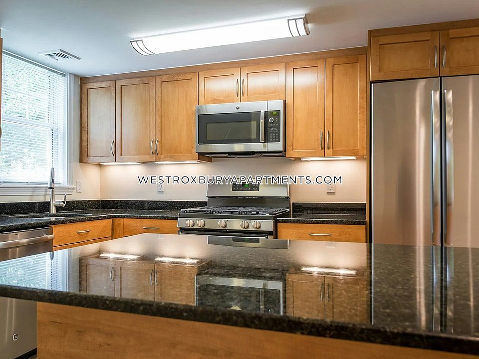 1st image of 497 Vfw Pkwy #1